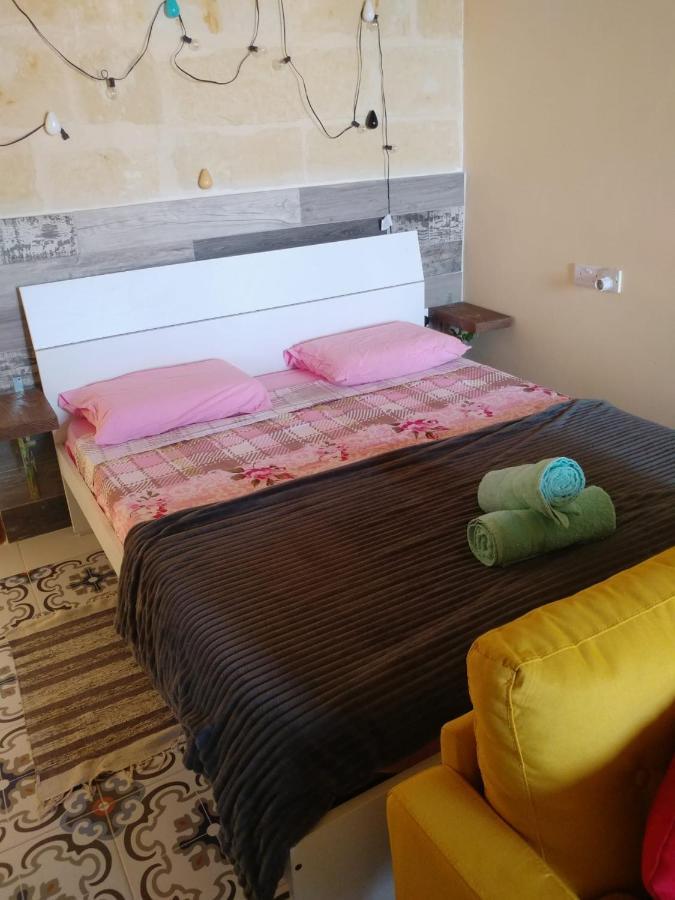 Triesti Home Victoria Dış mekan fotoğraf