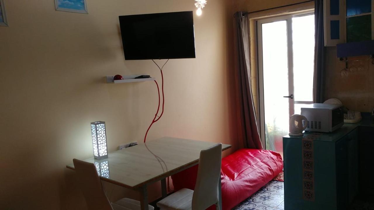 Triesti Home Victoria Dış mekan fotoğraf