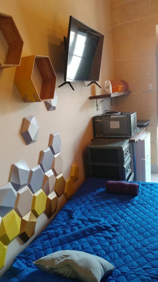 Triesti Home Victoria Dış mekan fotoğraf